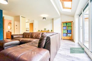 Photo 17- click for photo gallery